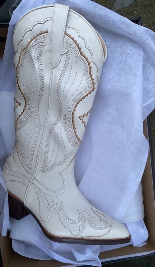 " Made for Walkin' " Western detailed Cowboy Boot